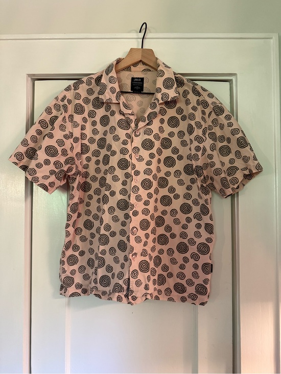 Publish Other - Vintage-Inspired men’s Spiral Print Short Sleeve Shirt - Light Pink